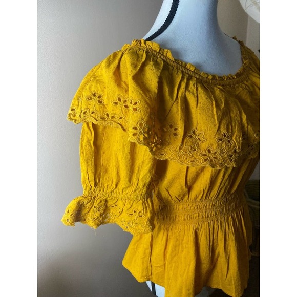 Universal Thread Boho Ruffle Top NWT - Picture 6 of 10